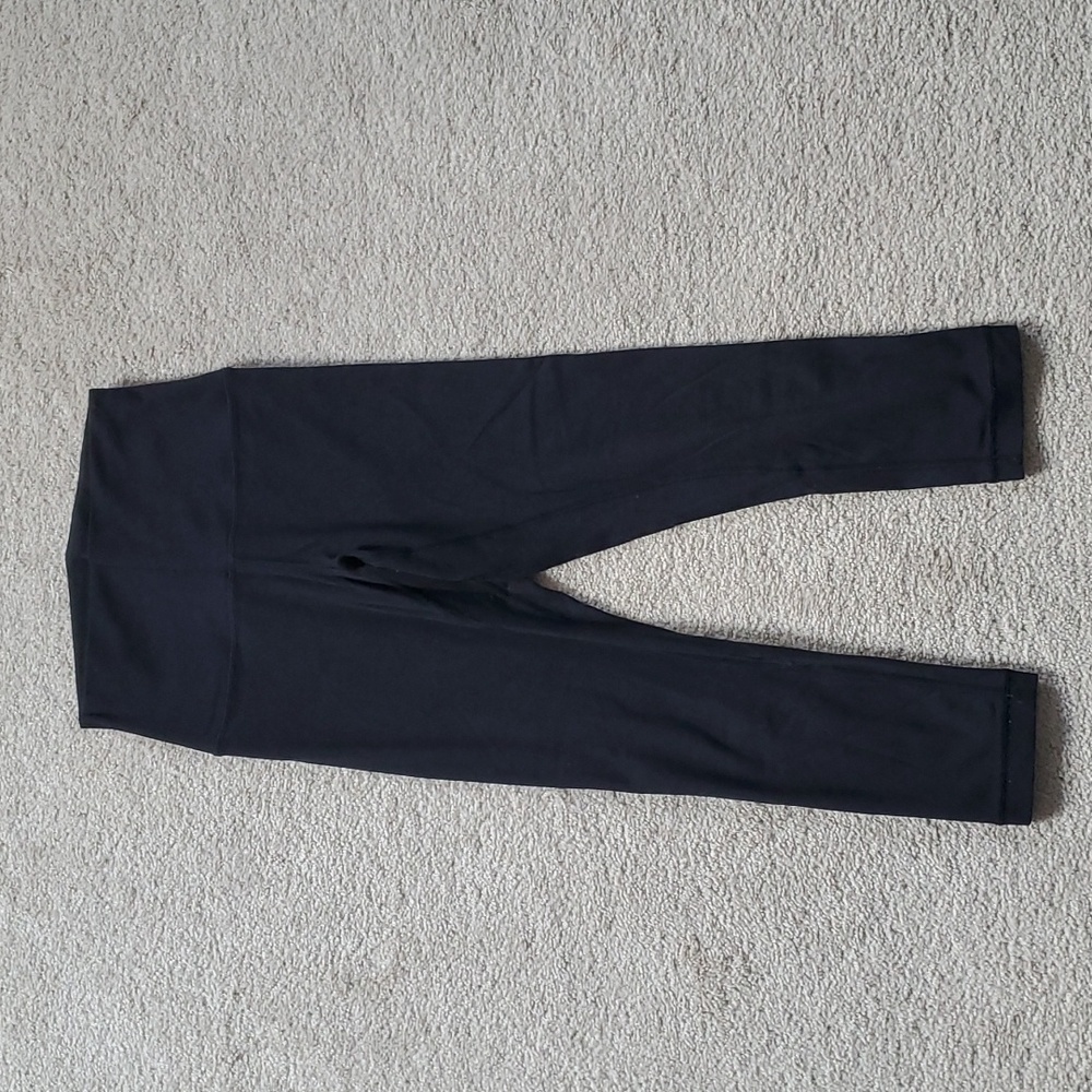 Lululemon black align crop pants